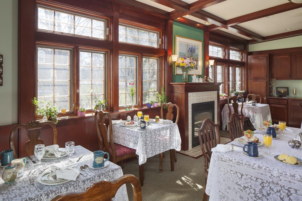 Isaiah Jones Homestead Bed And Breakfast Sandwich Exterior foto